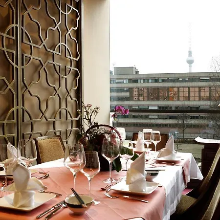 Hotel Halong 3*