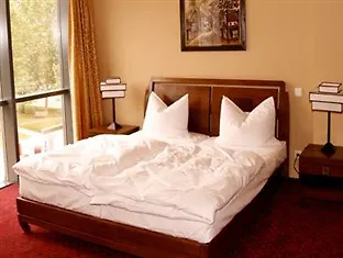 Отель Halong 3*
